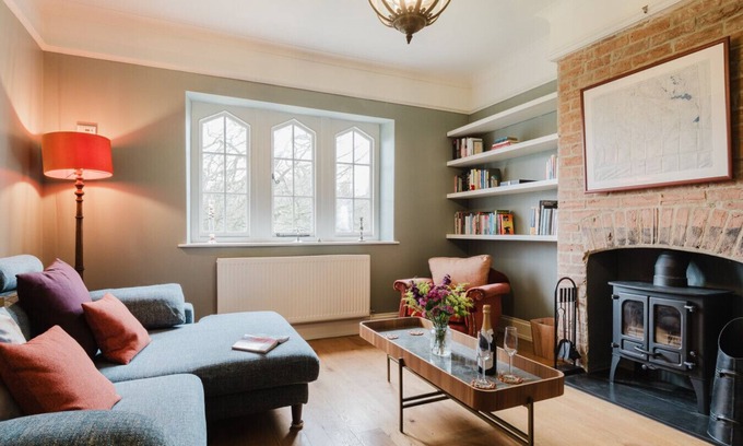 Easton Grey Cabaña | Herdsman's Cottage Beautiful 3 Bed in Wiltshire