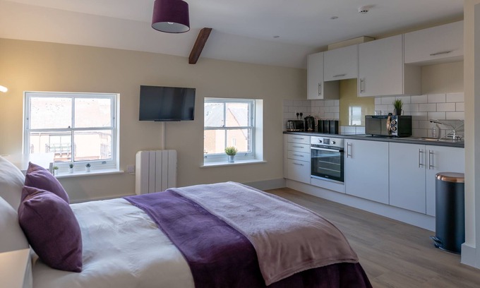 Hereford Apartamento | HEREFORD CITY CENTRE – Apartment 10: Modern 1-Bed in City Centre, Sleeps 2