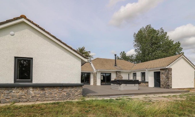 Saint Clears Casa | Heritage