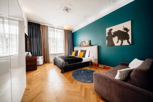 Josefov Apartamento | Heritage Haven Charming 3BR City Center