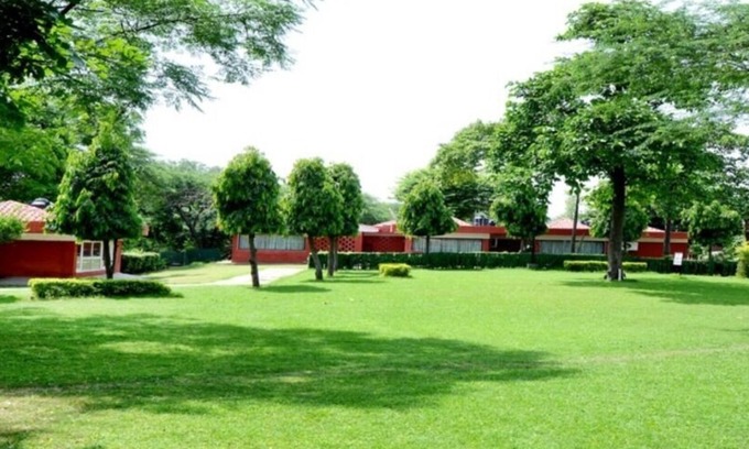 Surajkund Hotel | Hermitage Huts Tourist Resort