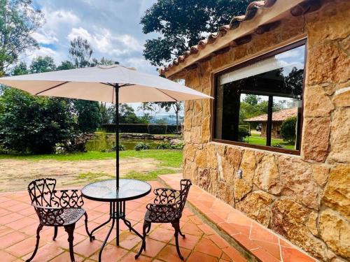 Villa de Leyva Casa | Hermosa cabaña campestre con jacuzzi y lago