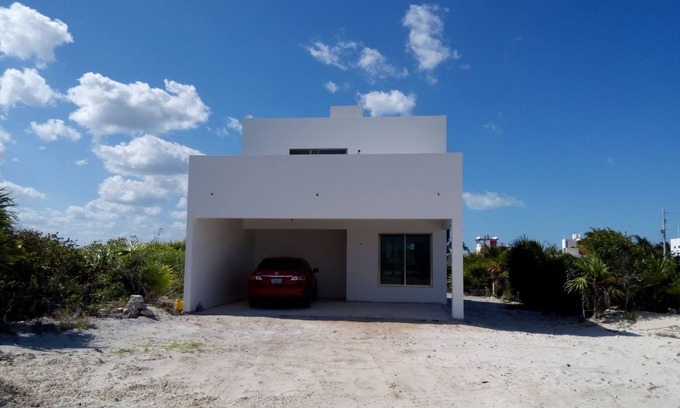 San Benito Casa | HERMOSA CASA EN SAN BENITO EN LA MEJOR ZONA DE LA COSTA ENTRE UAYMITUN Y TELCHAC