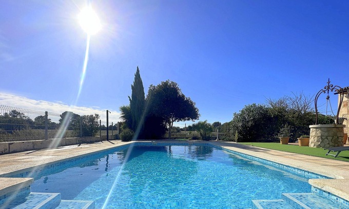 Maria de la Salut Chalet De Esquí | Hermosa Casa con Gran Privacidad en Pleno Centro de Mallorca