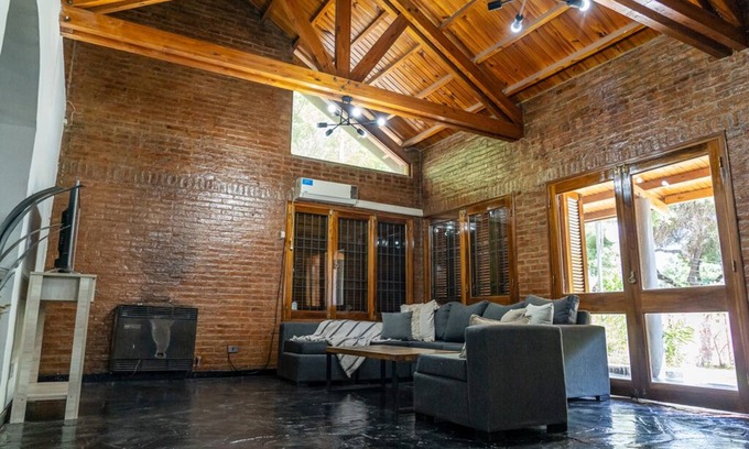 Godoy Cruz Casa | Hermosa casa para 16p con pileta+jacuzzi