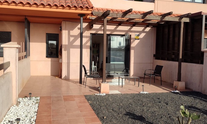 La Oliva Casa | Hermosa Villa a dos minutos de las mejores olas de la isla (apta para mascotas)