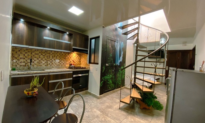 Pereira Apartamento | HERMOSO APARTAMENTO CON TERREZA UBICADO EN EL CENTRO DE PEREIRA, PARA 6 PERSONAS