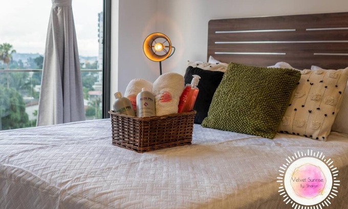 Zona 13 Apartamento | Hermoso Apto- Aeropuerto, Coffe Shop, Hooters