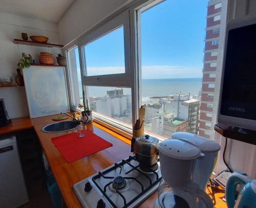 La Perla Apartamento | Hermoso monoambiente con vista al mar en La Perla , Mar del Plata