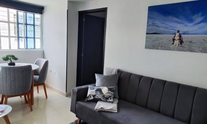 Floridablanca Apartamento | Hermoso y Acogedor Apartaestudio Floridablanca! Cerca complejo Medico Cañaveral