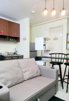 Balibago Apartamento | HeRo's Lair - Staycation near EK with Ps4 & more!