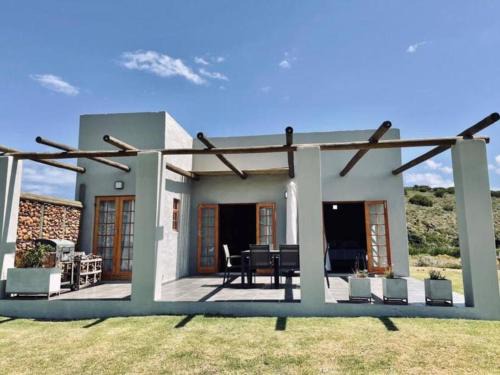 Port Beaufort Casa | Heron Cottage - Living The Breede