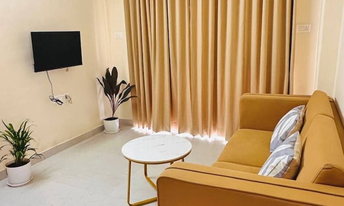 Wakad Apartamento | Heron Hideaway: 2BHK Modern AC Flat in Wakad, Pune