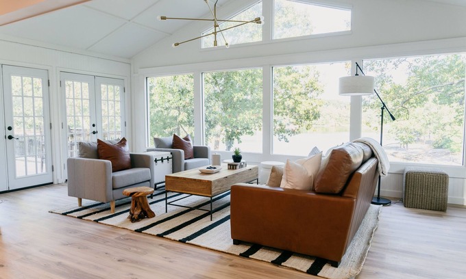 Bella Vista Casa | Heron House on Lake Avalon
