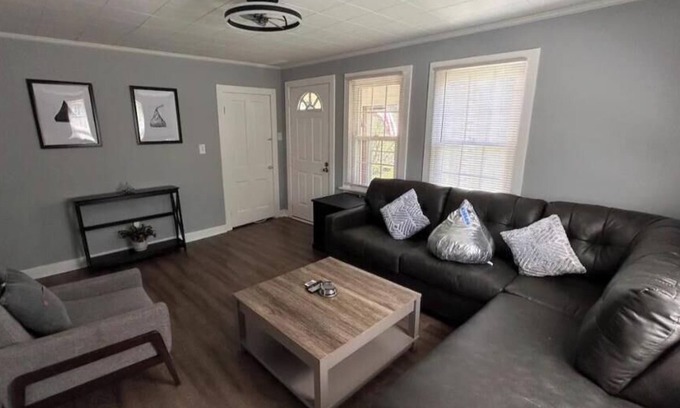 Hershey Casa | Hershey Kiss Home