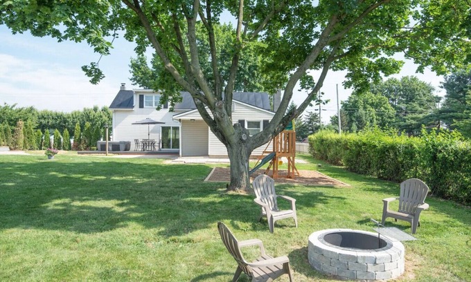 Mount Aetna Casa | Hershey Retreat | Pool, Spa, Sauna, Plunge, & Pond