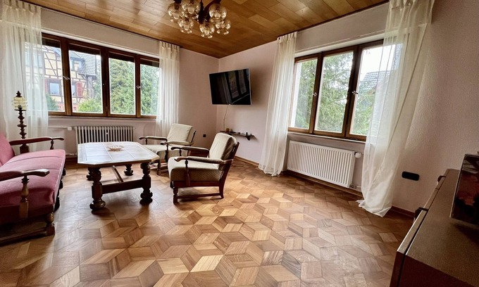 Waechtersbach Apartamento | Hessestub - Zentrale Ferienwohnung in Wächtersbach