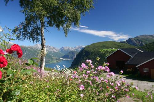 Eidsdal Apartamento | Hesthaug Gard
