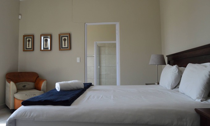 Vineta Apartamento | Heuschneider Platz 3 bedroom Self Catering Accommodation