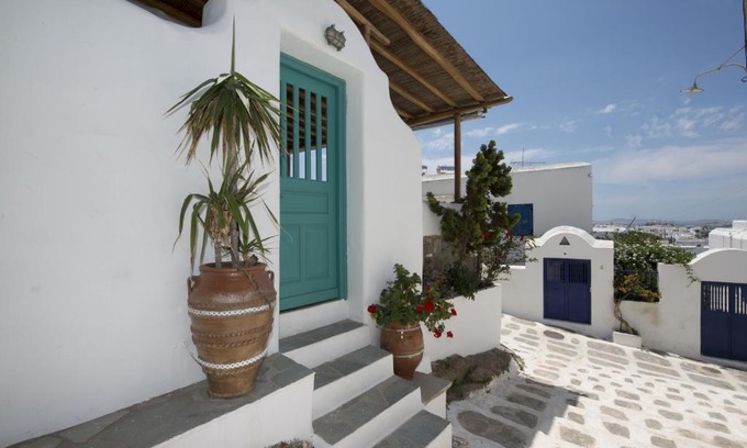 Mykonos Casa | Hibiscus Rosa Mykonos