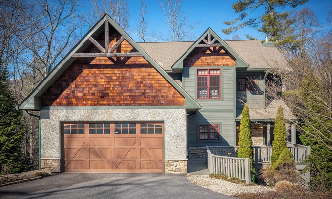 Asheville Casa | Hidden Creek Craftsman Retreat: A Tranquil Asheville Retreat with Hot Tub