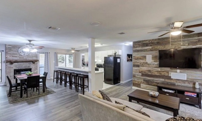 Heritage Casa | HIDDEN GEM! - CLOSE TO SEAWORLD AND LACKLAND AFB