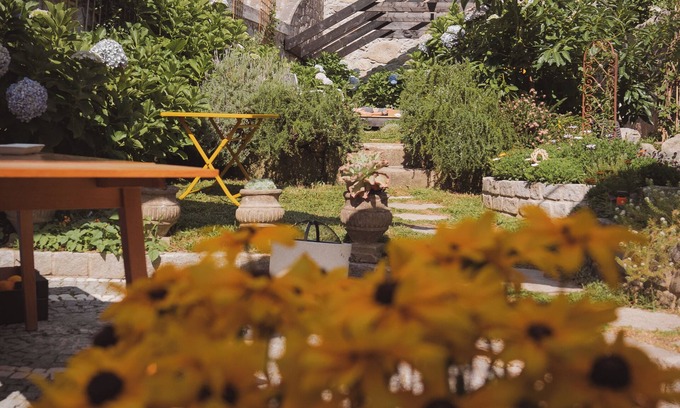 Campanha Casa | Hidden Gem near city center- garden kitchen, sauna