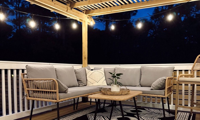Bayshore Cabaña | Hidden gem on 4 acres w/hot tub