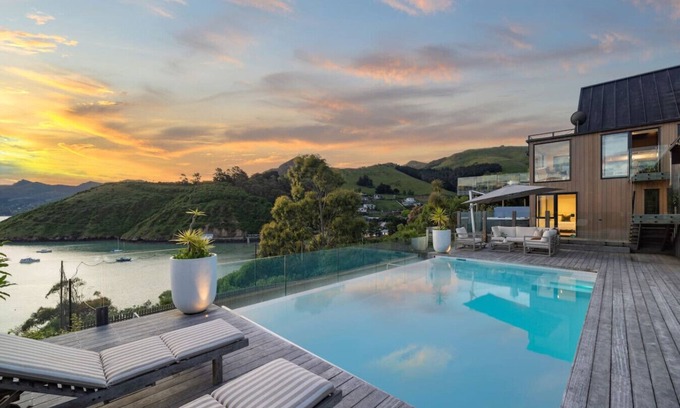 Christchurch District Casa | Hidden Paradise in Christchurch