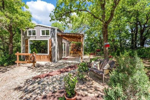 Weatherford Casa | Hidden Treasure Harvest House Forest Getaway 30 Min. West of Fort Worth