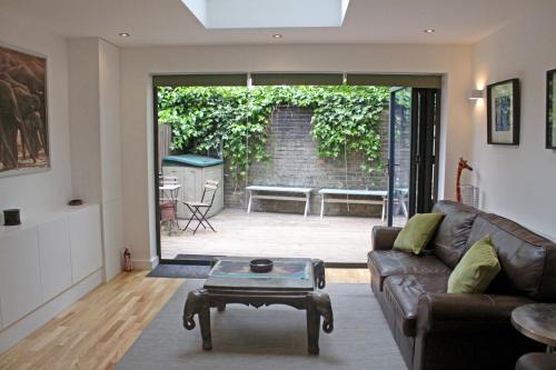 Rotherhithe Casa | Hidden Treasure set within a 1900's Pumping Station