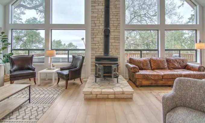 Spring Branch Casa | Hidden View Lodge-Spacious House, View & Hot tub