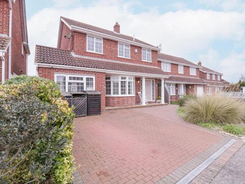 Walton on the Naze Casa | Hide and Sleep