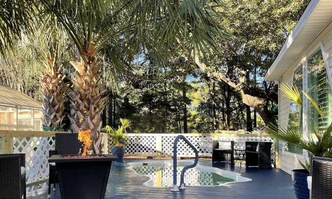 Myrtle Grove Casa | Hideaway Cottage with Private Heated Pool