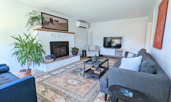 McMinnville Casa | Hideaway House Tucked In The Heart Of McMinnville