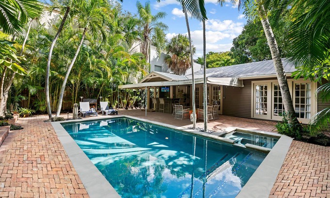 Victoria Park Casa | Hideaway Summary: Thi