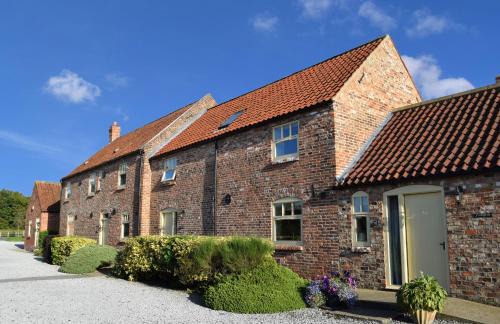 Beverley Casa | High Barn 6 bedrooms