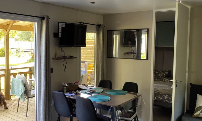 Monterblanc Casa | High-comfort mobile home rental, Gulf of Morbihan, non-smoking, no pets.