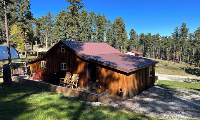 Deadwood Cabina | High Country Cabin and Bunk House Great for Multiple Families!