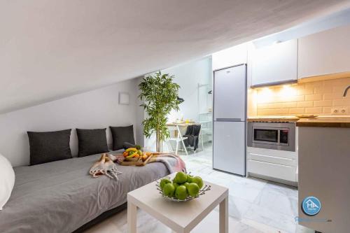 La Trinidad Apartamento | High-End Premium Studio with Terrace - Malaga Center