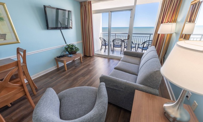 Myrtle Beach Condominio | High Floor, Direct Oceanfront Views|Camelot Resort