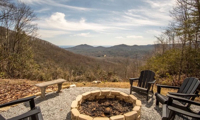 Sapphire Casa | High Heaven Mountain top dream