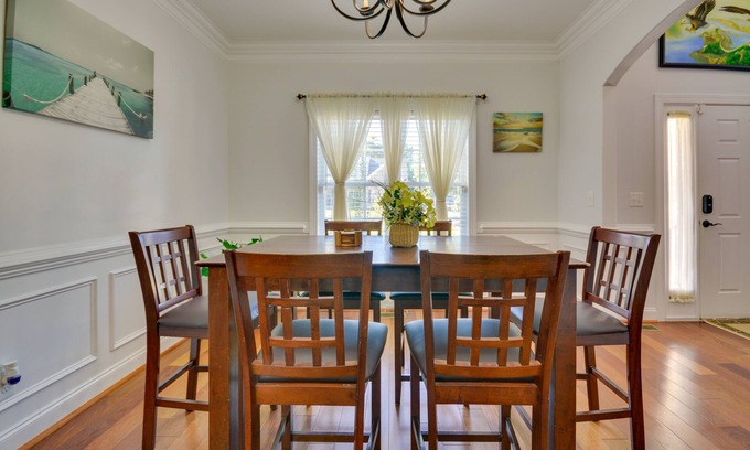 High Point Casa | High Point Vacation Rental w/ Private Deck!