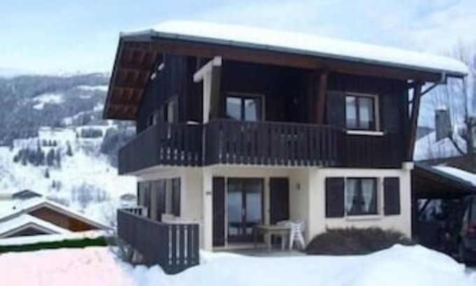 Les Gets Apartamento | High quality apartment very close to ski slopes