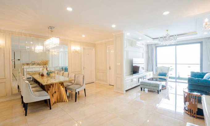 District 4 Apartamento | High Rise Beautiful 2BR Apartment Central Saigon