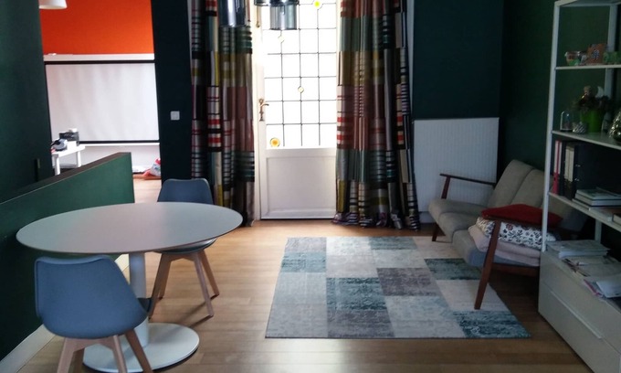 Ukkel Apartamento | Techo alto. Acogedor de dos habitaciones