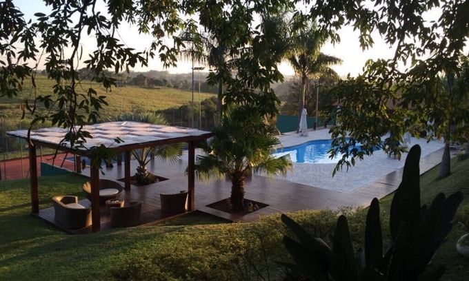 Aguas de Sao Pedro Casa | Sitio de alto estándar en Águas de São Pedro, cerca del portal y del parque acuático.