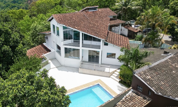 Boicucanga Beach Casa | CASA NUEVA - ALTO ESTÁNDAR VISTA AL MAR, PISCINA Y 04 HABITACIONES.