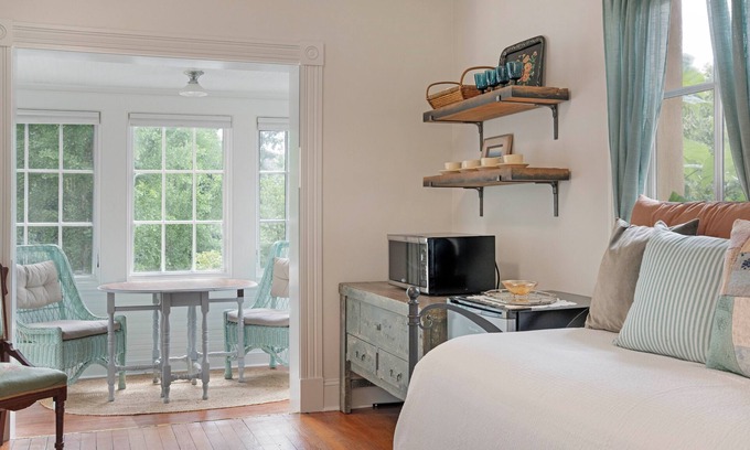 North Downtown Apartamento | High Street Inn Preston Room | 1 Bed, 1 Bath