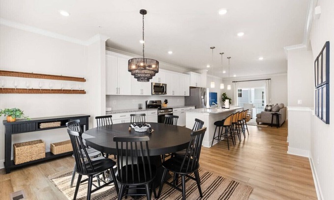 Caine Woods Casa | High Tide @ Lighthouse Bay